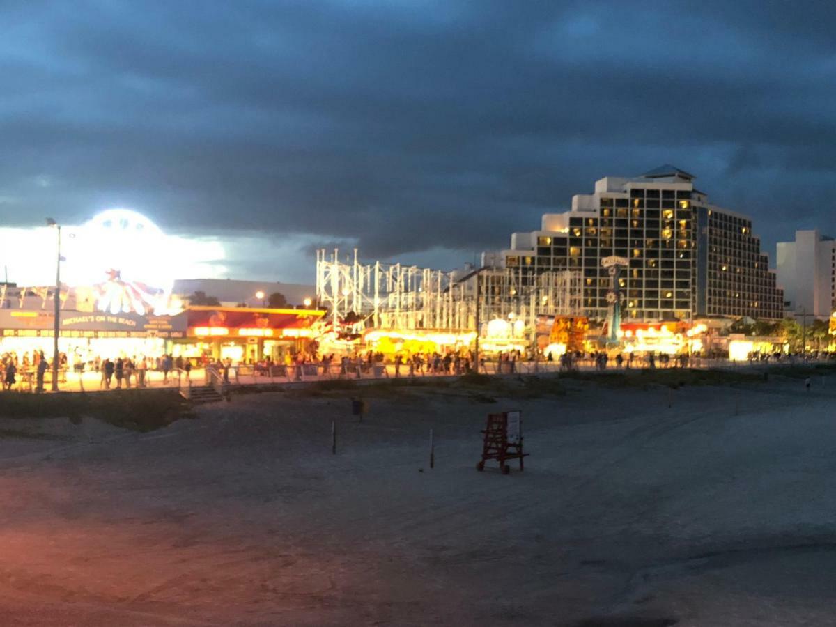 Club Wyndham Ocean Walk Hotel Daytona Beach Exterior photo