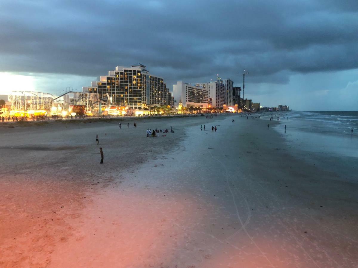 Club Wyndham Ocean Walk Hotel Daytona Beach Exterior photo