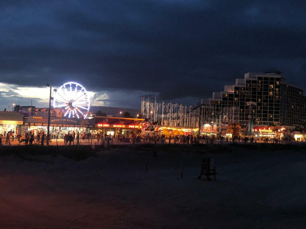 Club Wyndham Ocean Walk Hotel Daytona Beach Exterior photo