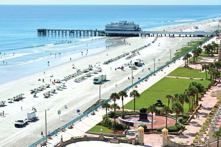 Club Wyndham Ocean Walk Hotel Daytona Beach Exterior photo